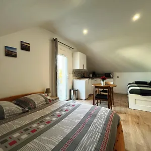 Lomener - La Goelette - 1 Avec 2 Et 2 à 450m De La Ploemeur