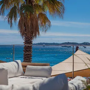 Vic's Land Holidays Grimaud
